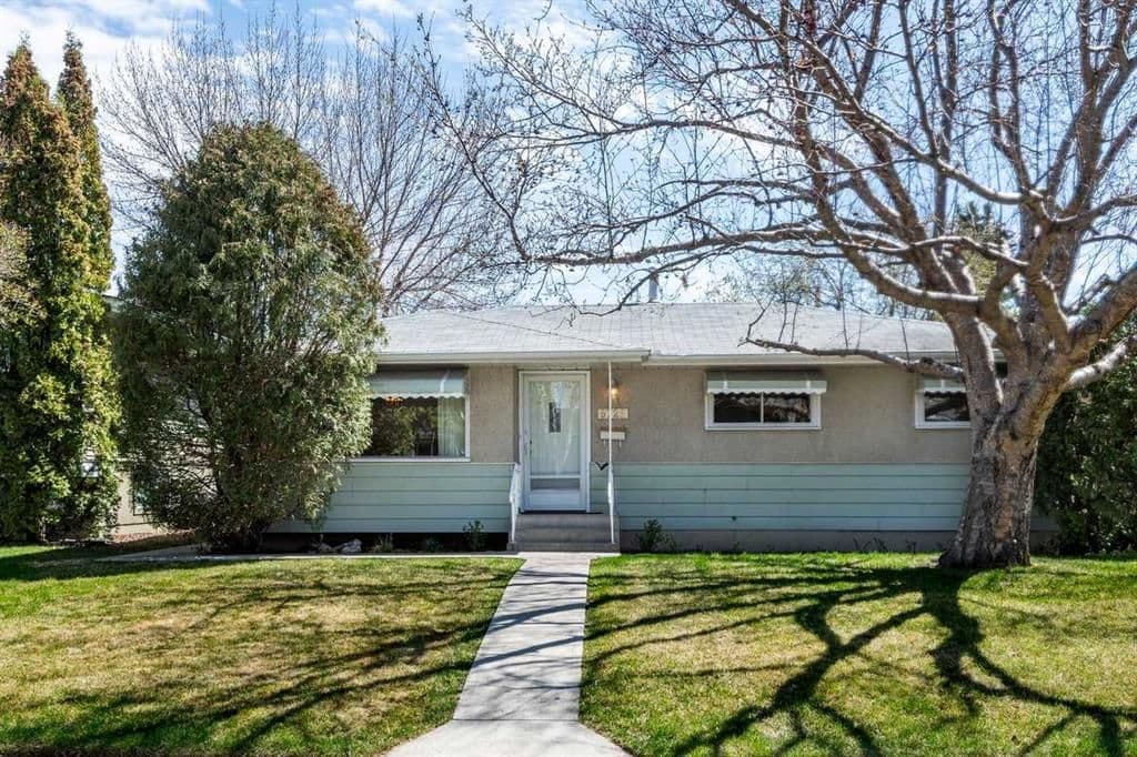 Sold property in Acadia