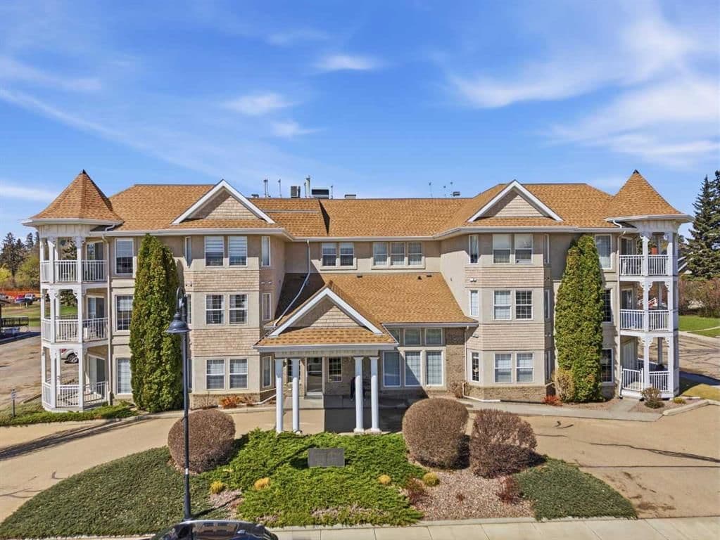 Sold property in Downtown Lacombe