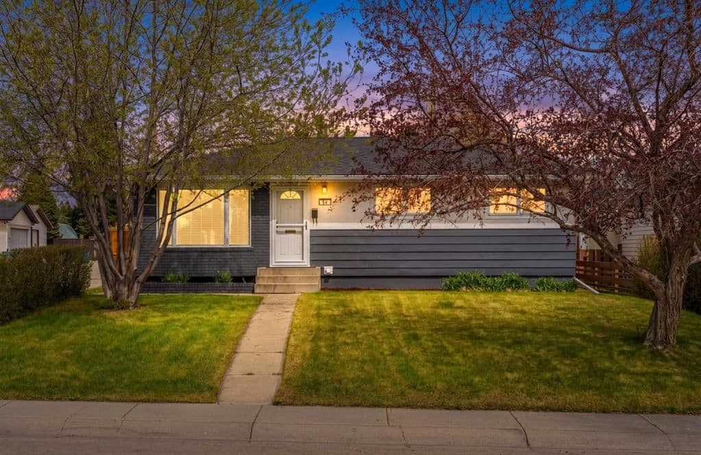Sold property in Acadia