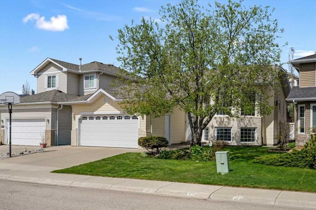 Sold property in MacEwan Glen