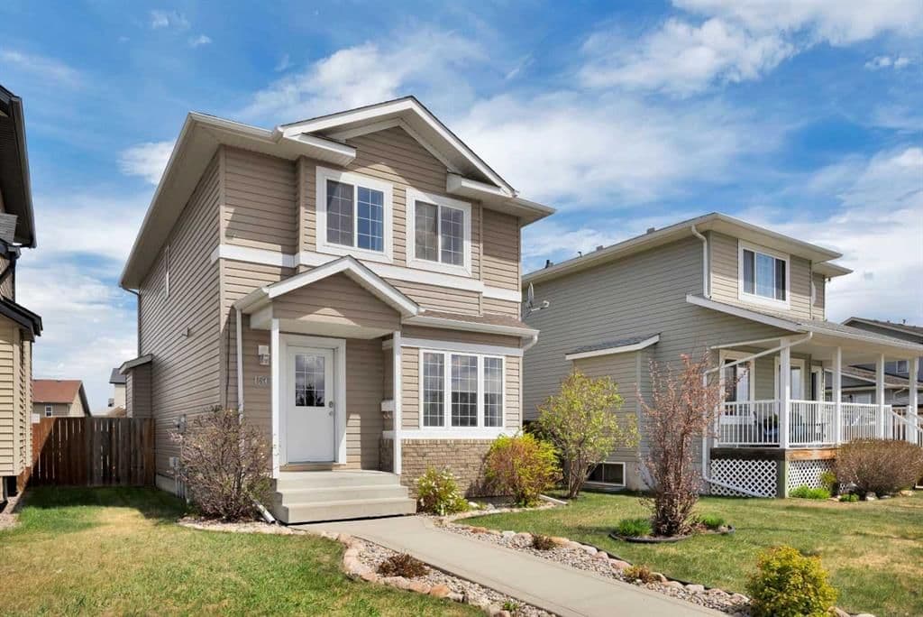 Sold property in Oriole Park West
