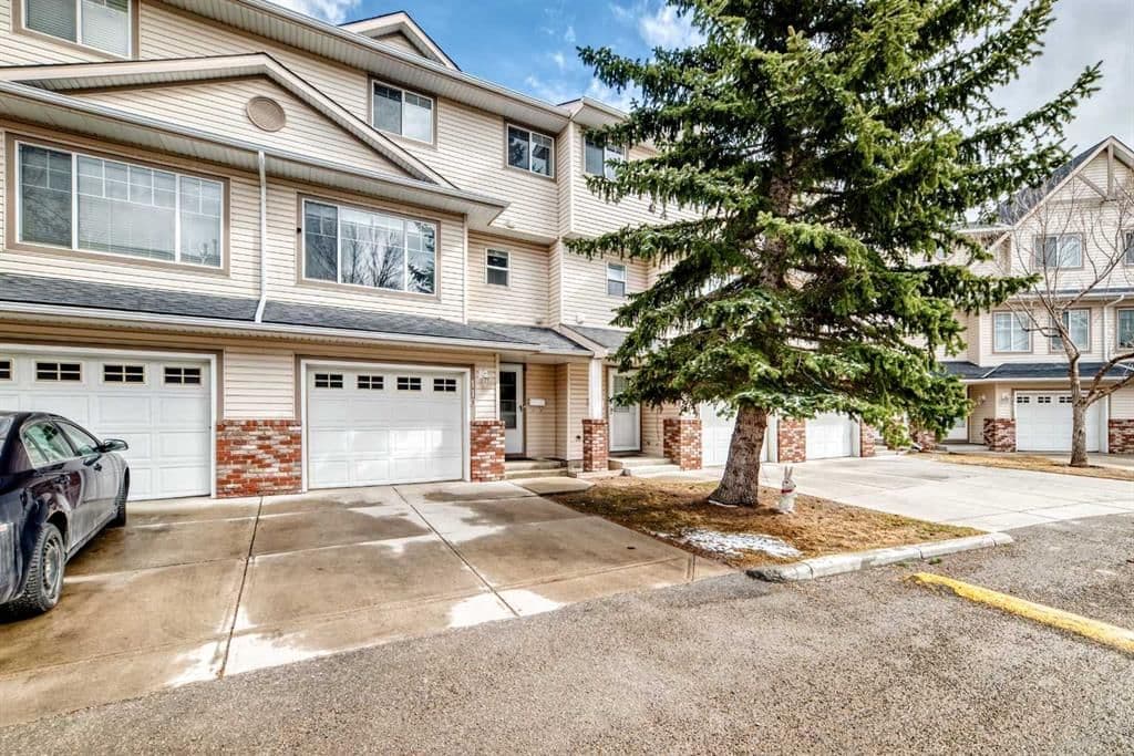 Sold property in Country Hills