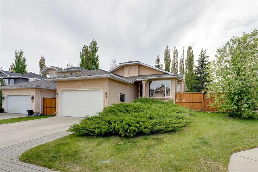 Sold property in McKenzie Lake