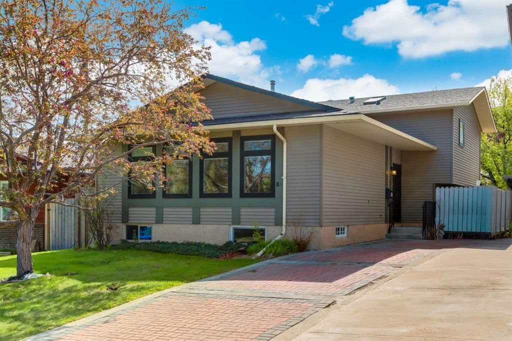 Sold property in MacEwan Glen