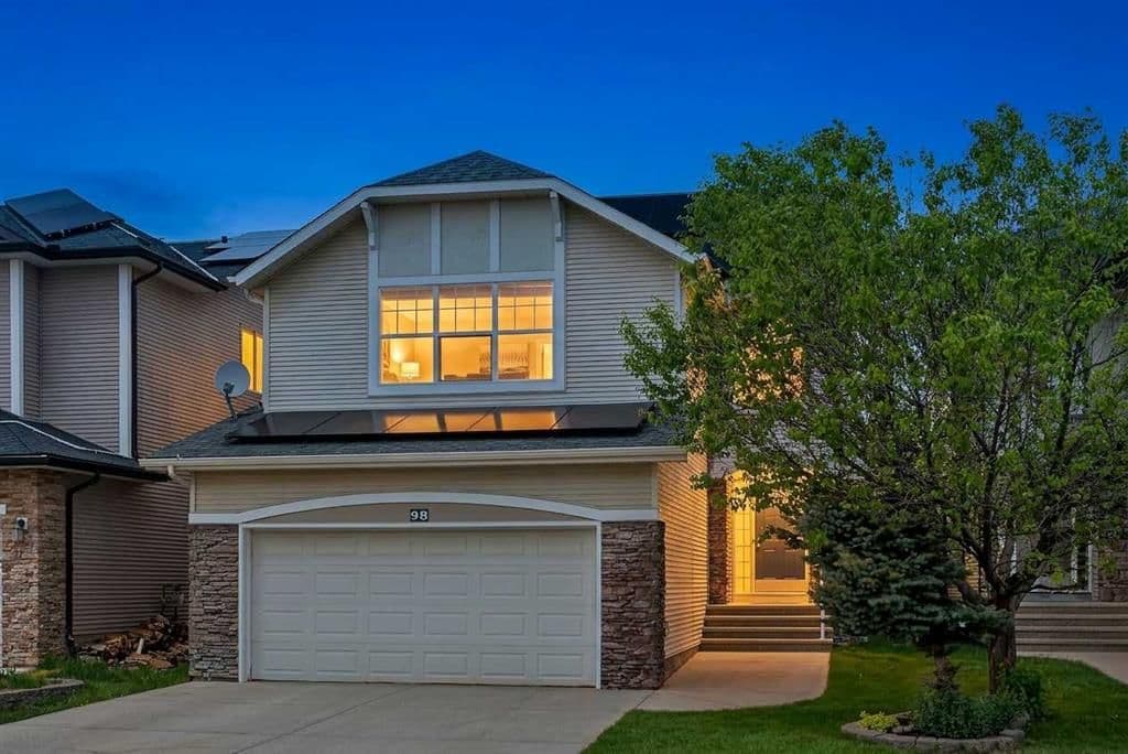 Sold property in Cougar Ridge
