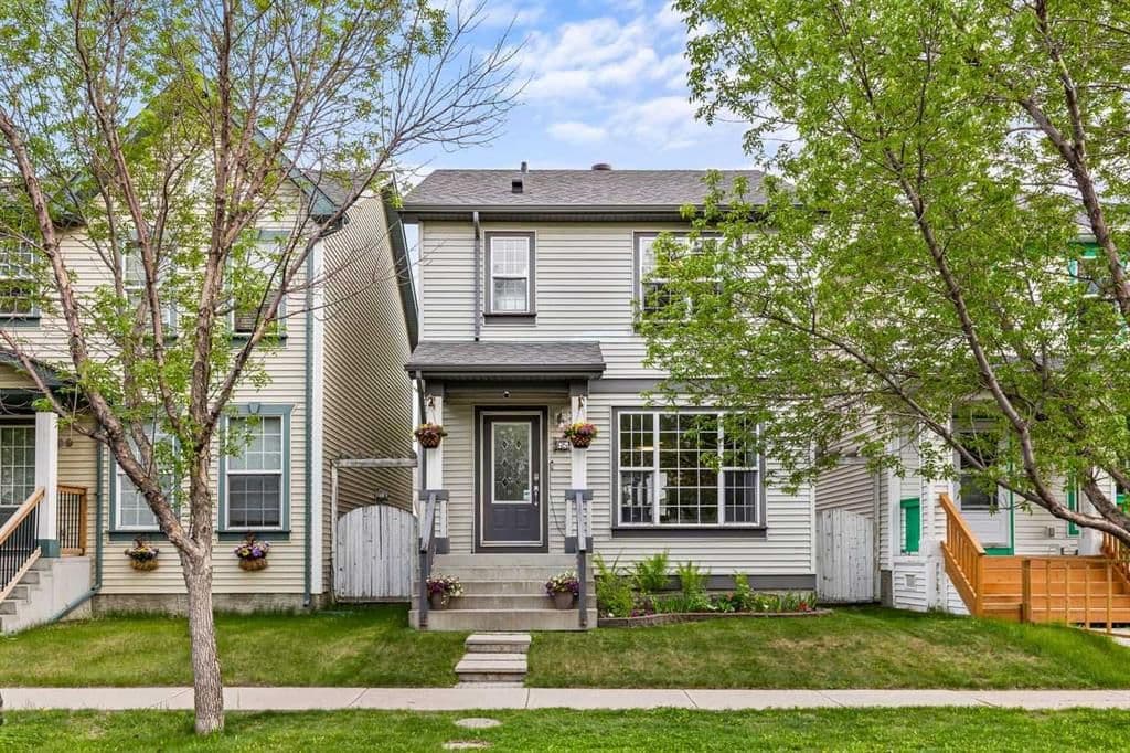Sold property in McKenzie Towne