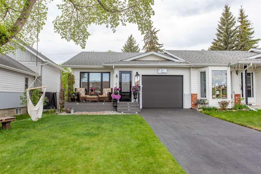 Sold property in Downtown Lacombe