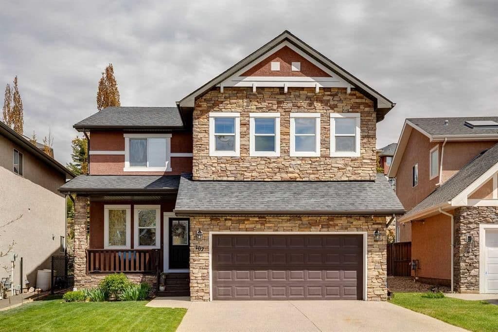 Sold property in Aspen Woods