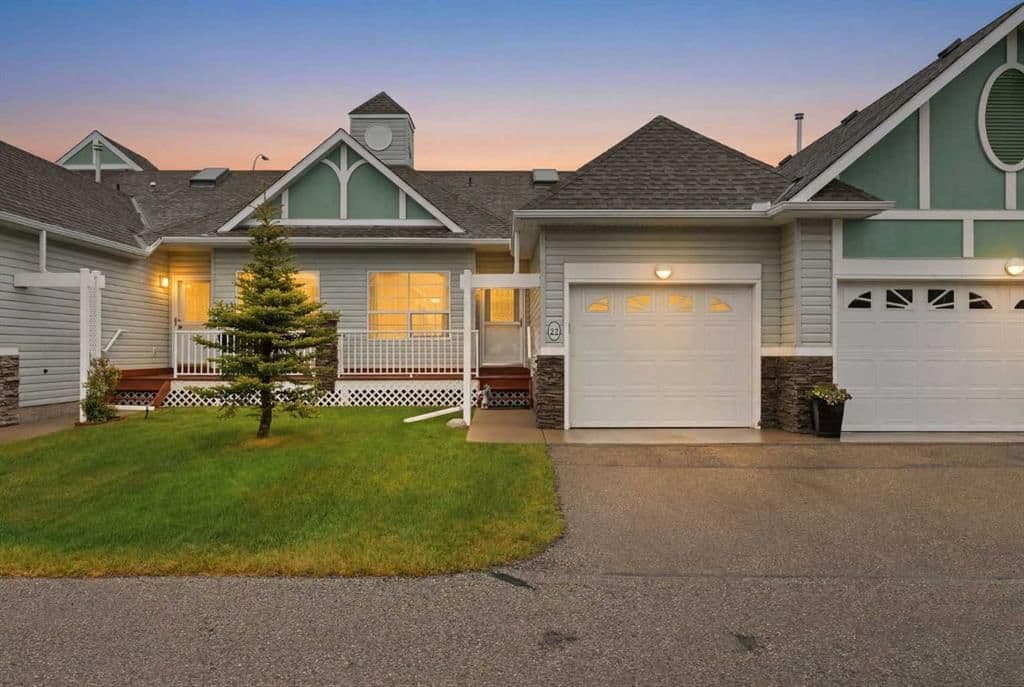 Sold property in Woodside
