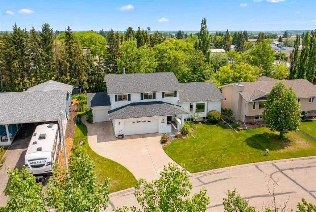 Sold property in Downtown Lacombe