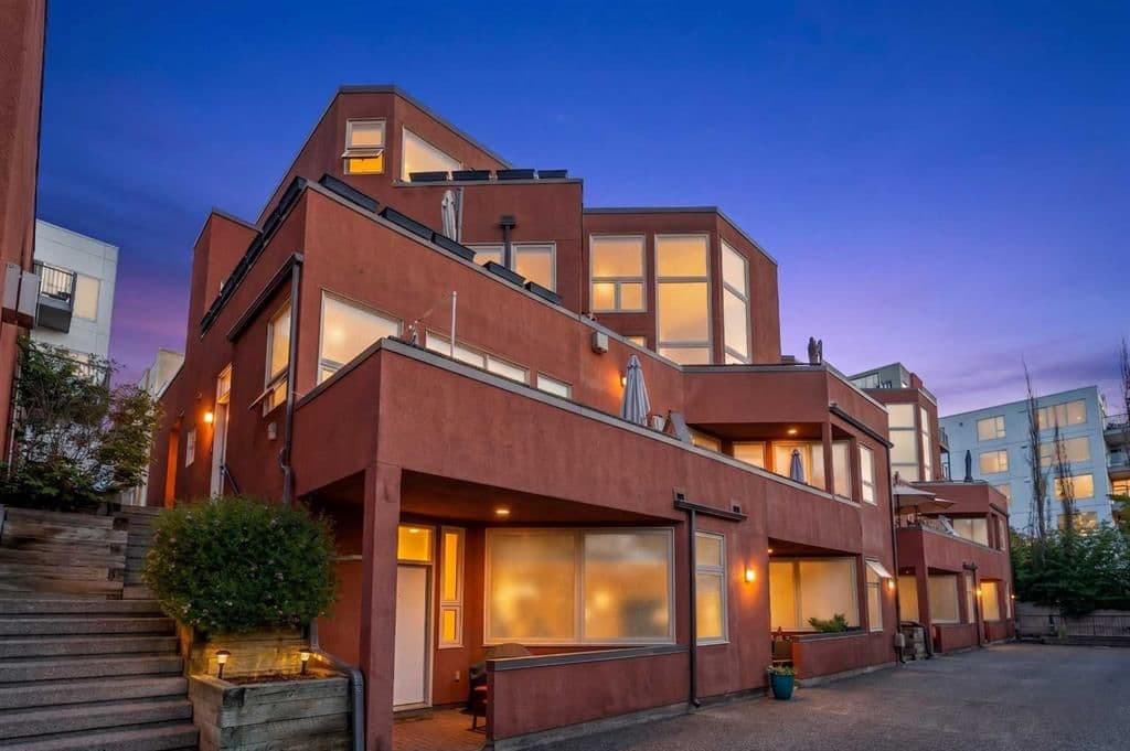 Sold property in Renfrew