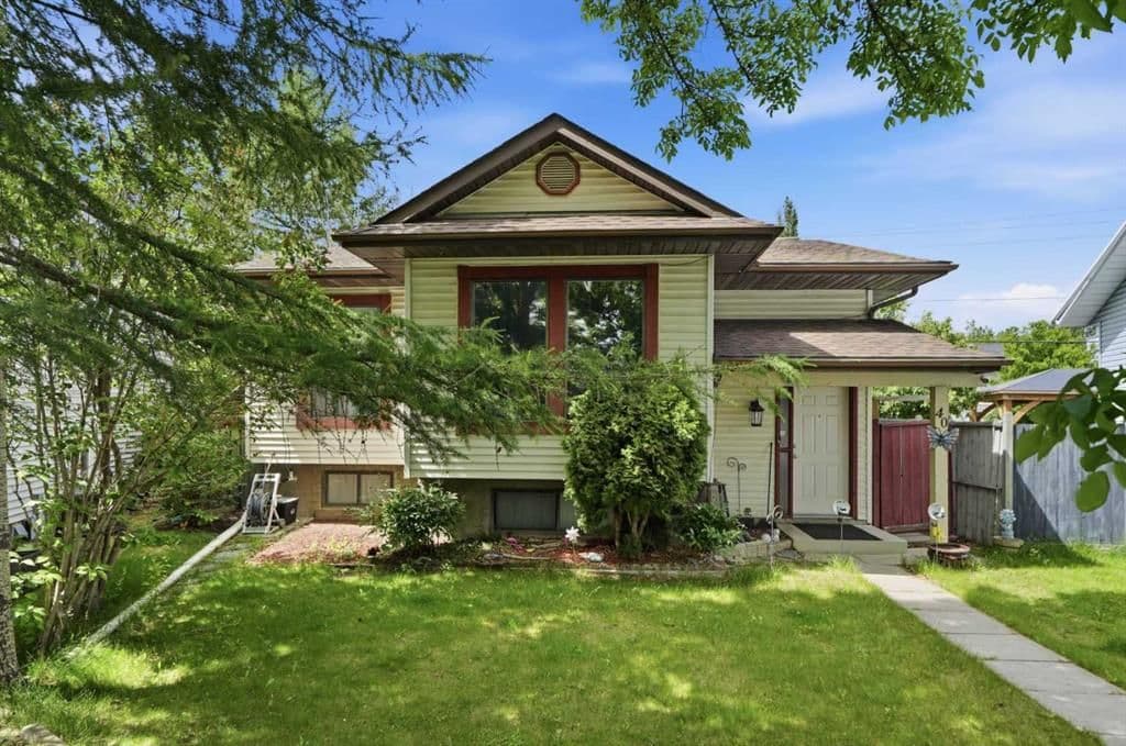 Sold property in McKenzie Lake