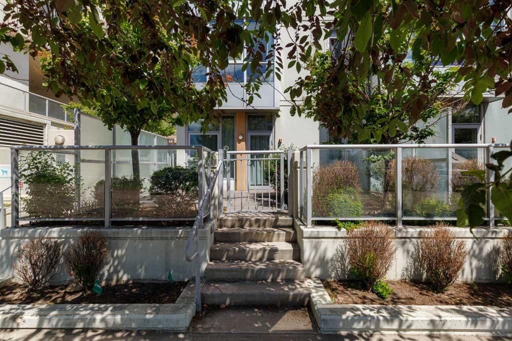Sold property in Spruce Cliff