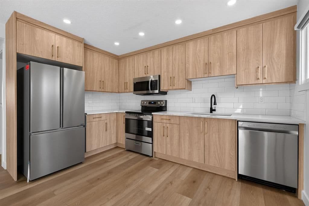 Sold property in Penbrooke Meadows