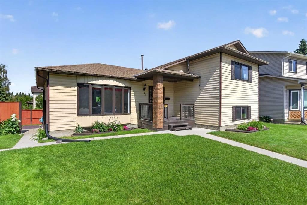 Sold property in McKenzie Lake