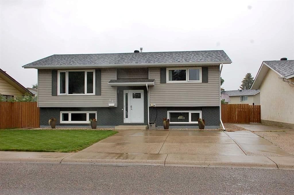 Sold property in Ross Glen