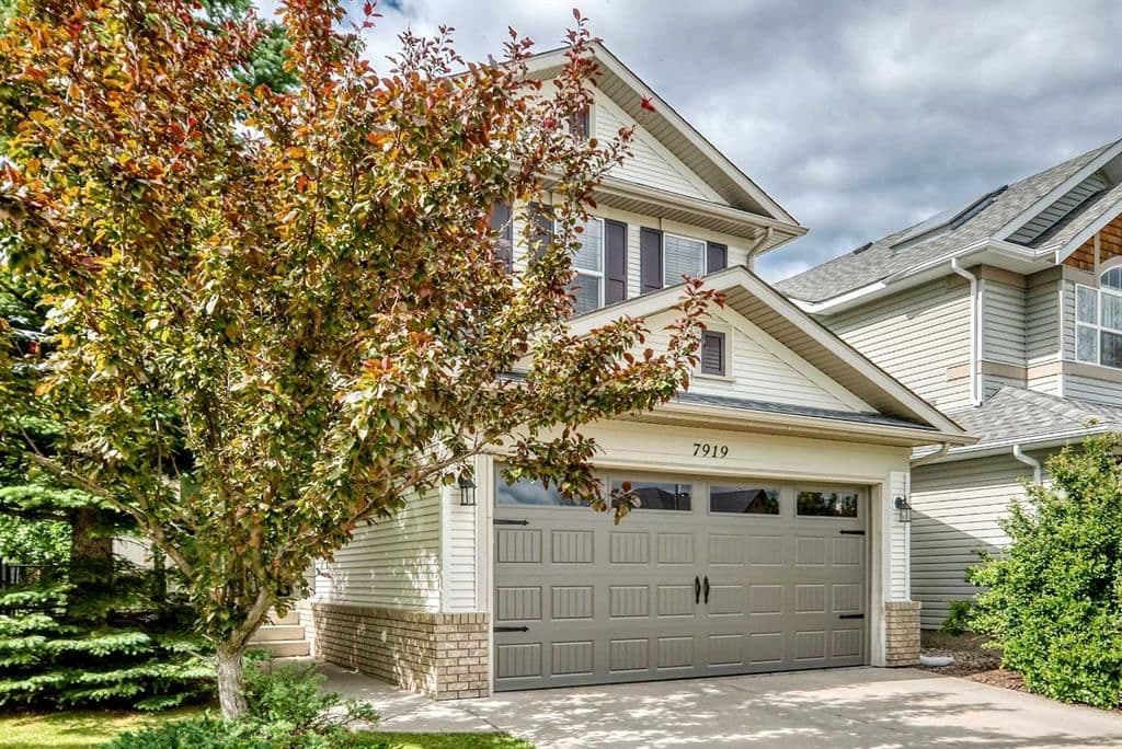 Sold property in Cougar Ridge