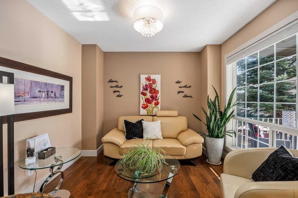 Sold property in Valley Ridge
