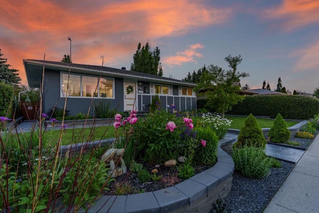 Sold property in Acadia