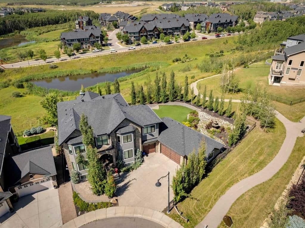 Sold property in Aspen Woods