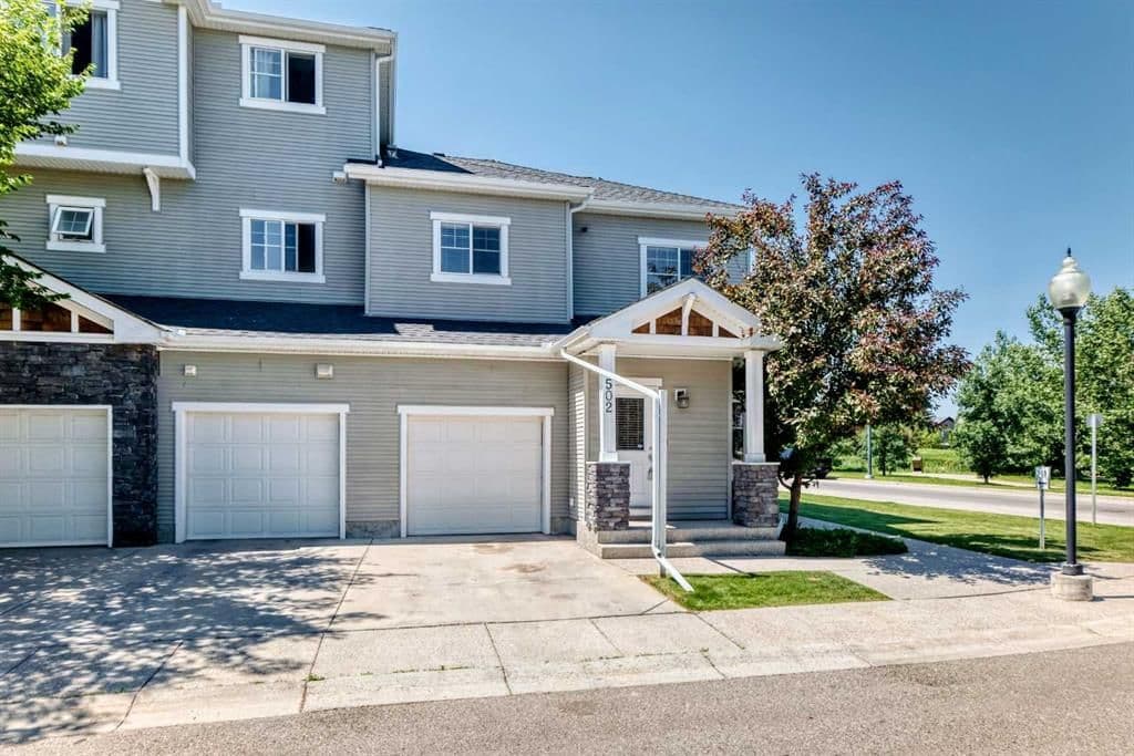 Sold property in Cougar Ridge