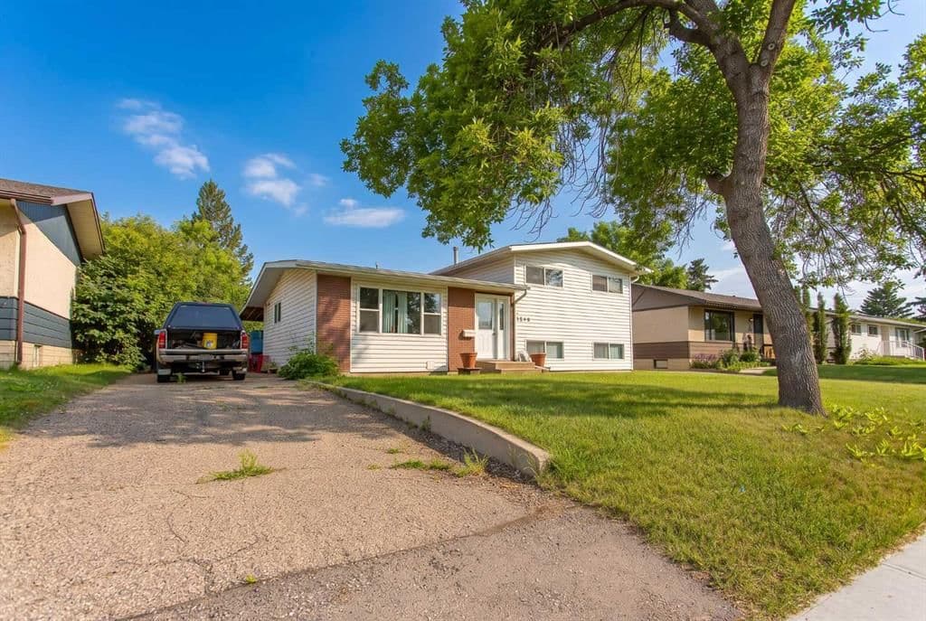Sold property in Downtown Lacombe