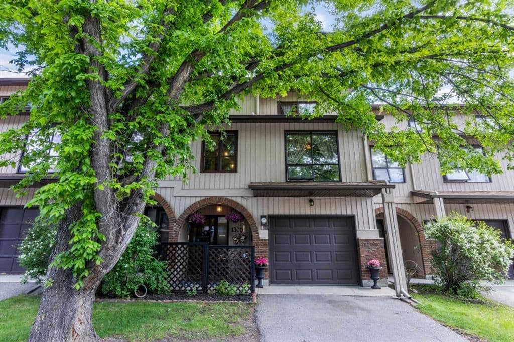 Sold property in Canyon Meadows