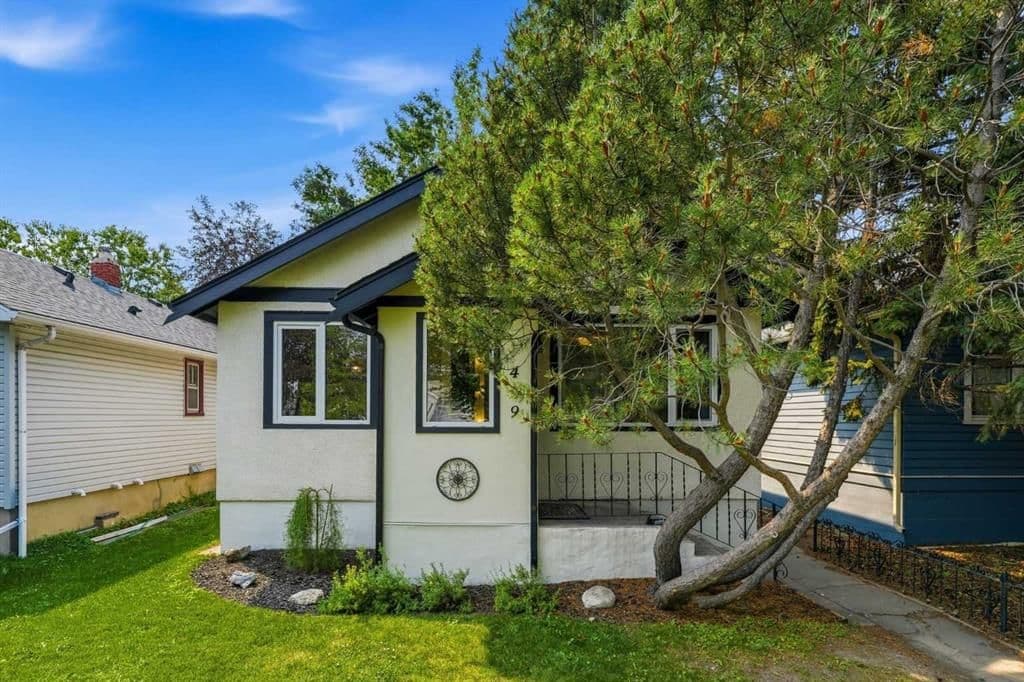 Sold property in Renfrew