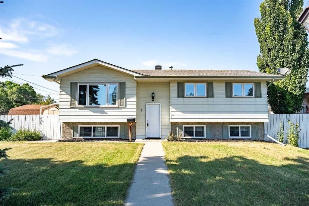 Sold property in Acadia