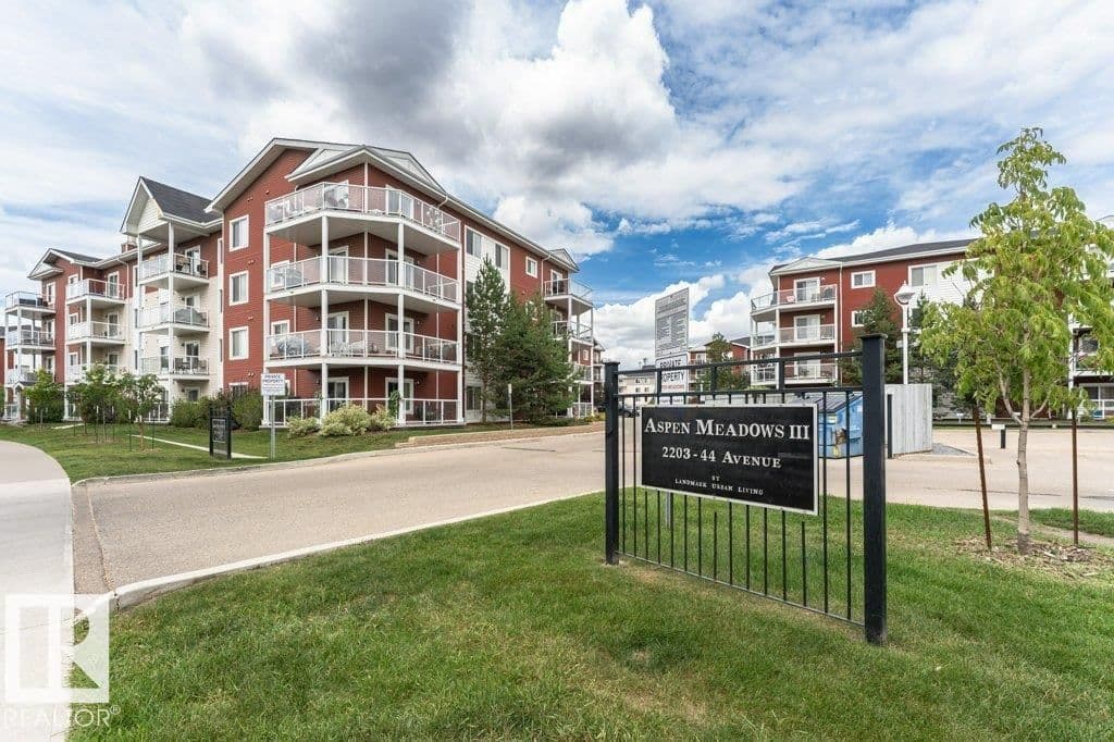 Sold property in Larkspur