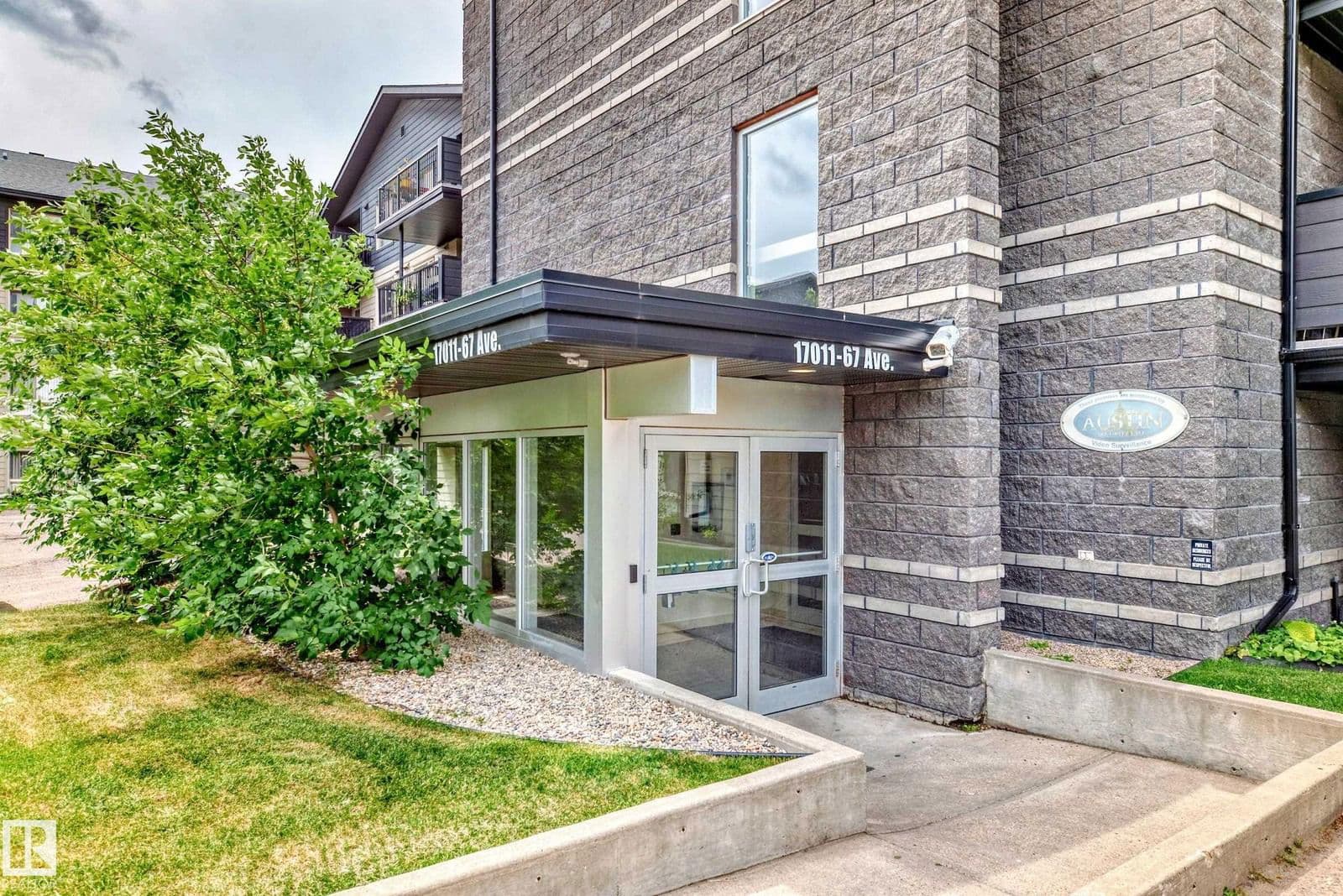 Sold property in Callingwood South
