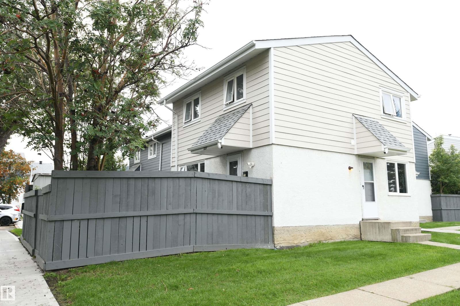 Sold property in Callingwood North