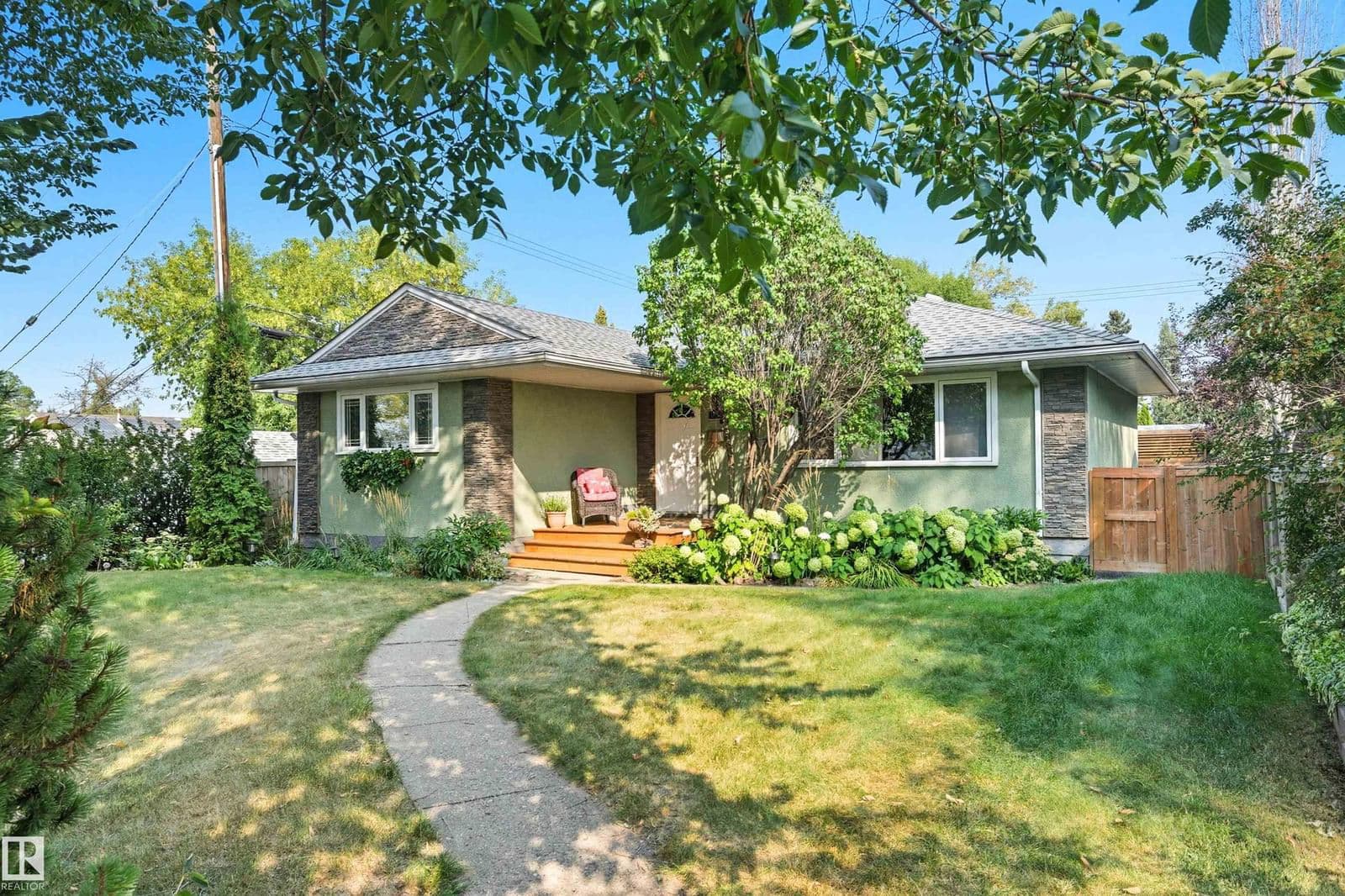Sold property in Fulton Place