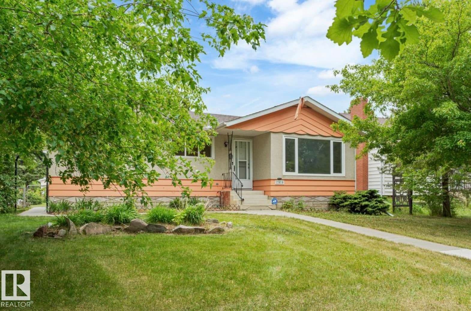 Sold property in Elmwood Park