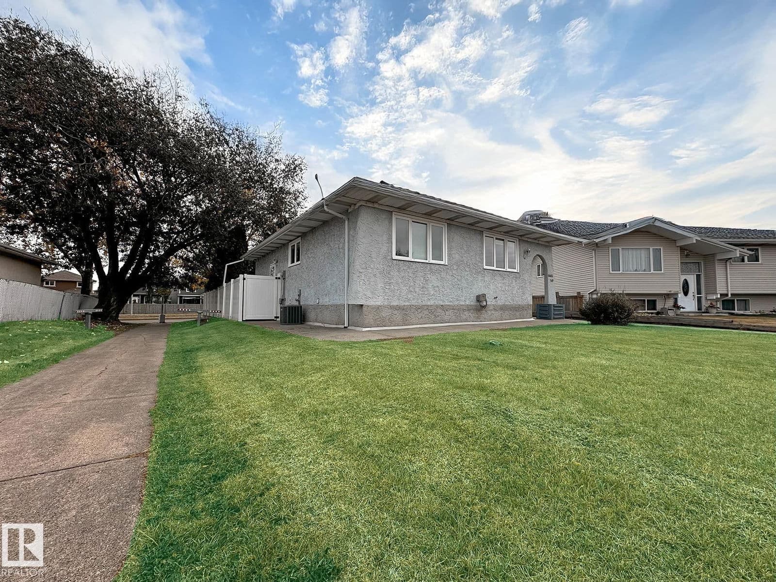 Sold property in Caernarvon