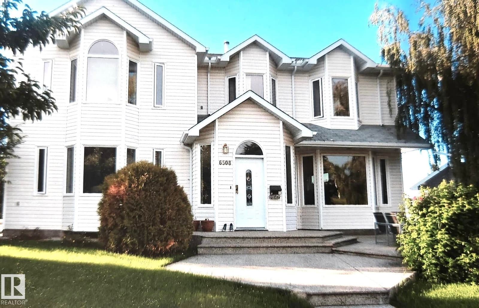 Sold property in Capilano