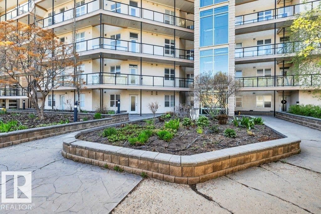 Sold property in Riverdale