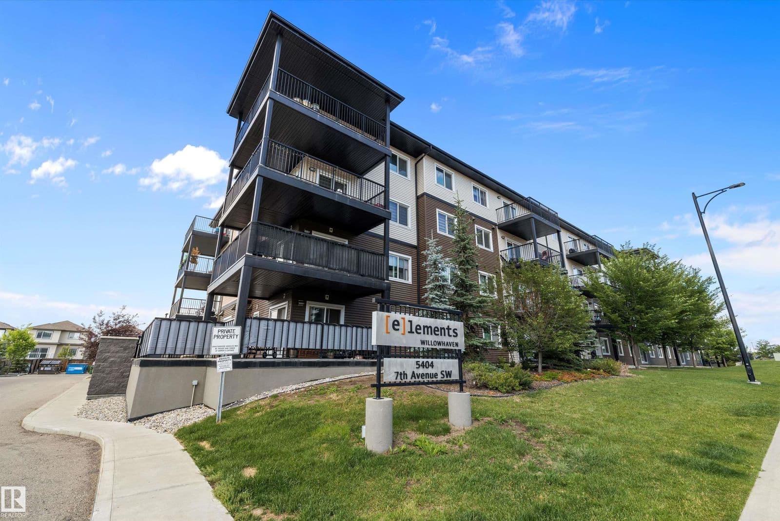 Sold property in Charlesworth