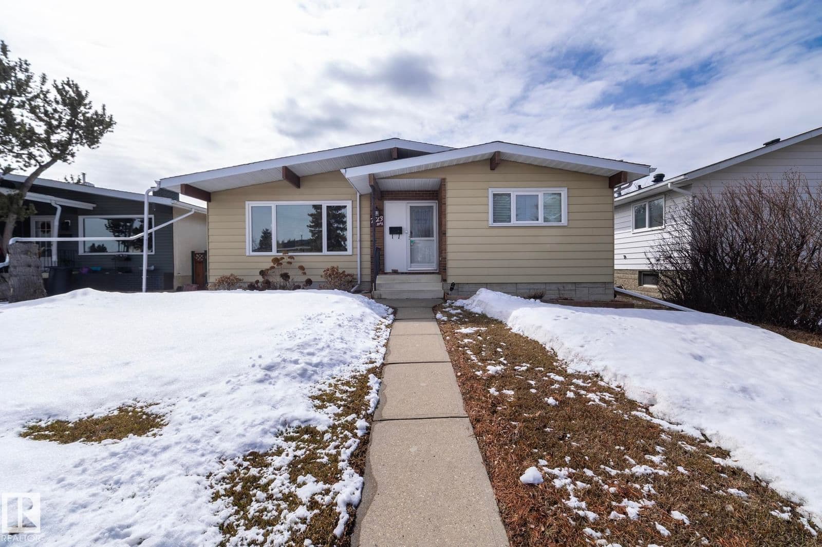 Sold property in Michaels Park