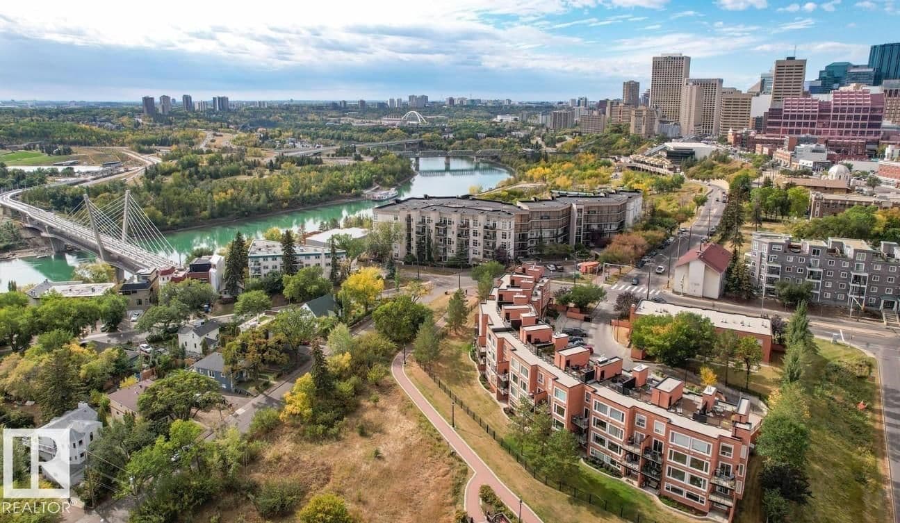 Sold property in Riverdale