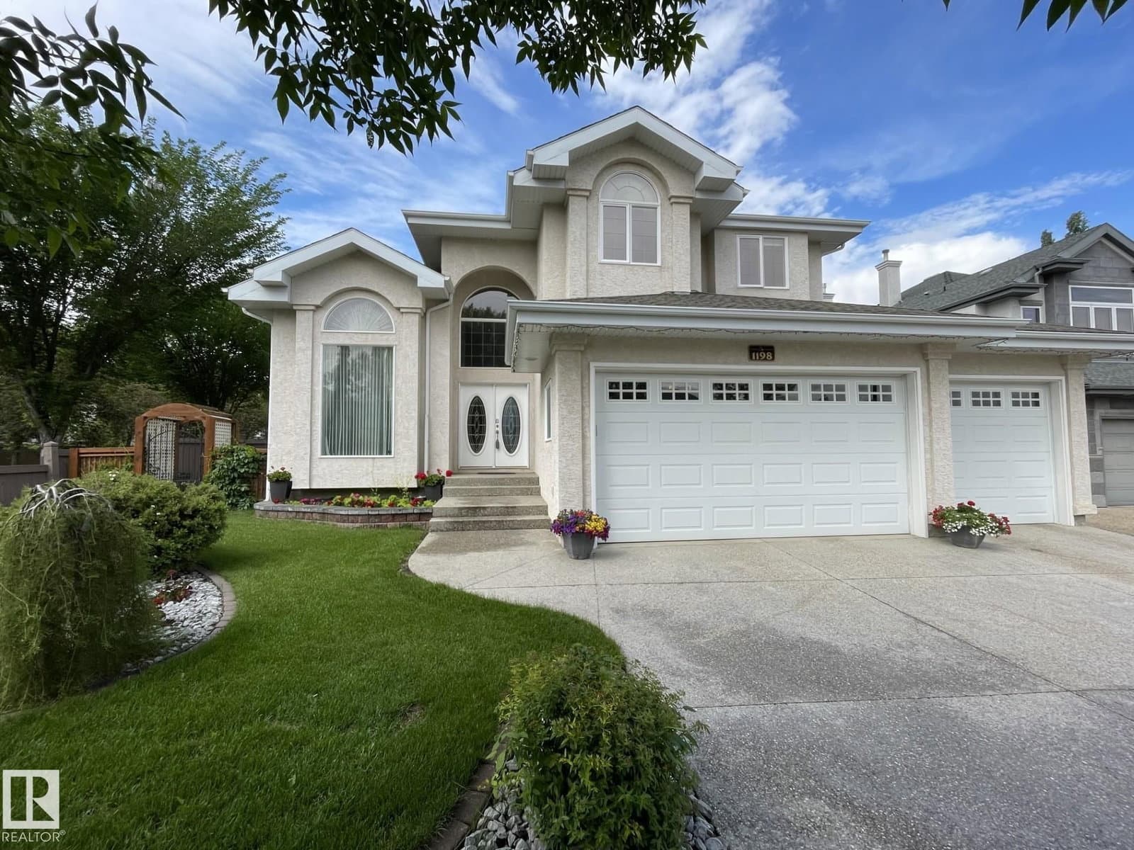 Sold property in Hodgson