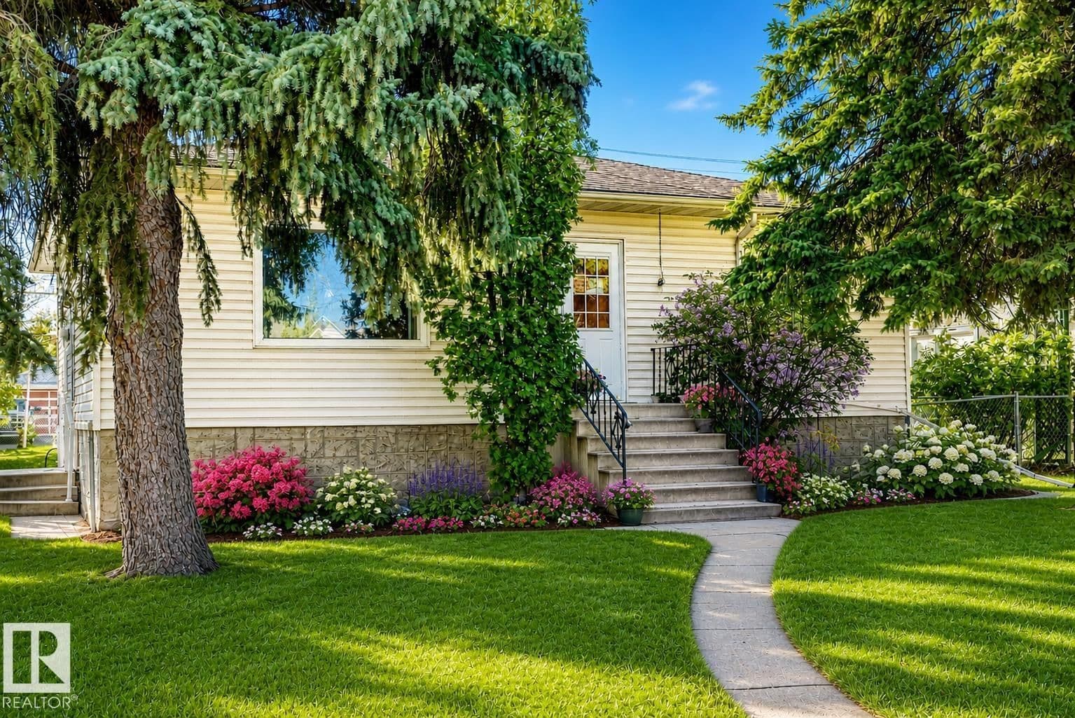 Sold property in Spruce Avenue