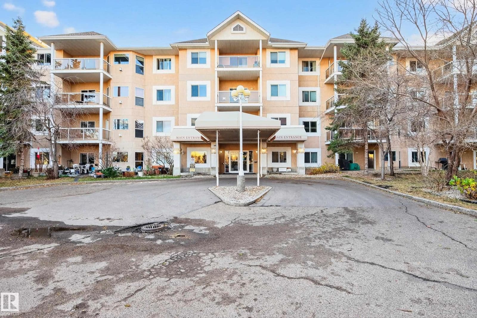 Sold property in Rideau Park (Edmonton)