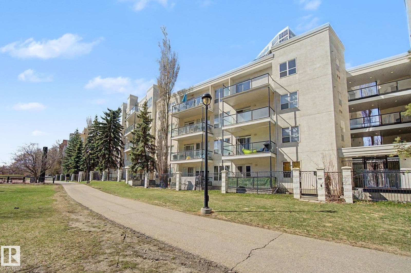 Sold property in Wîhkwêntôwin