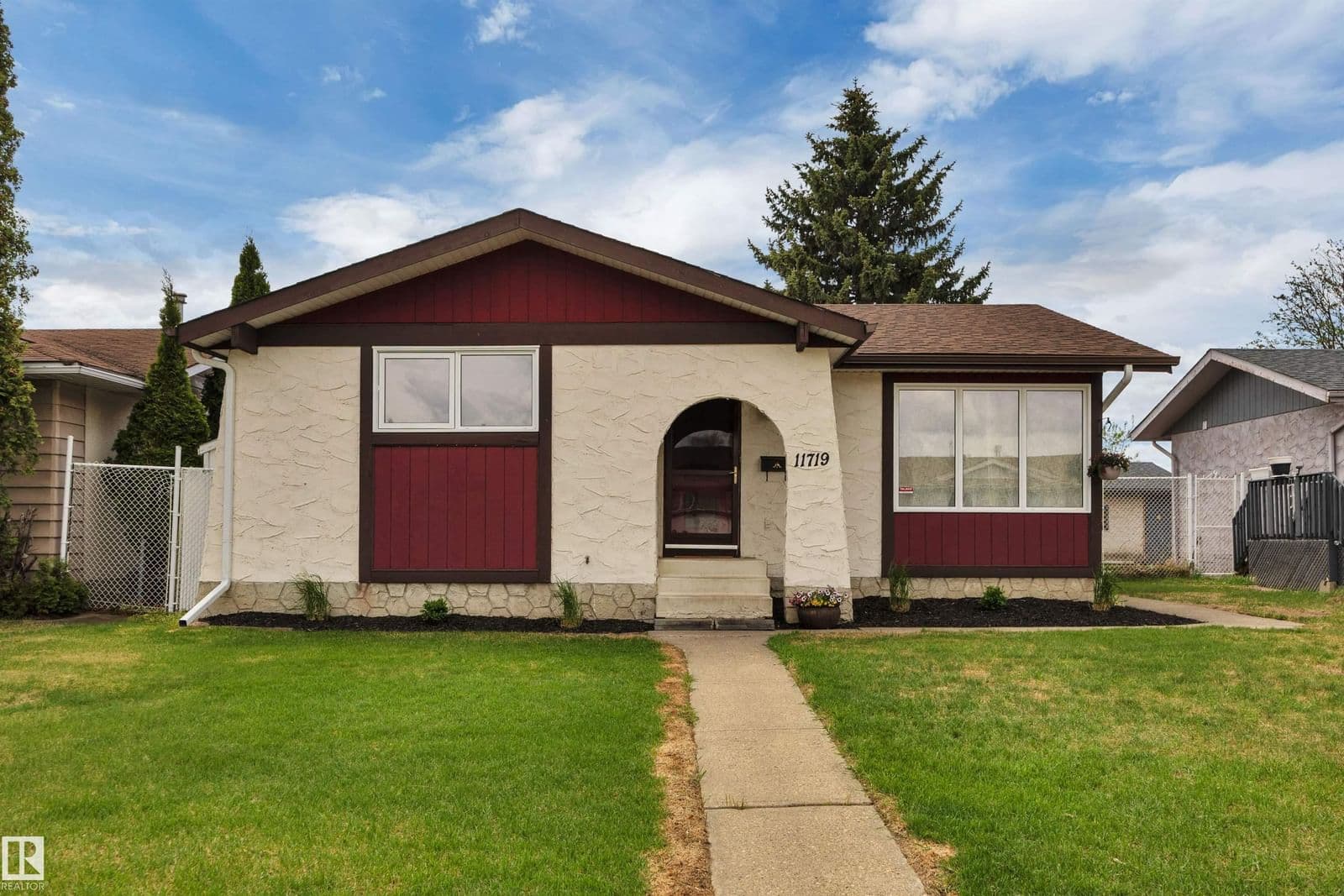 Sold property in Caernarvon
