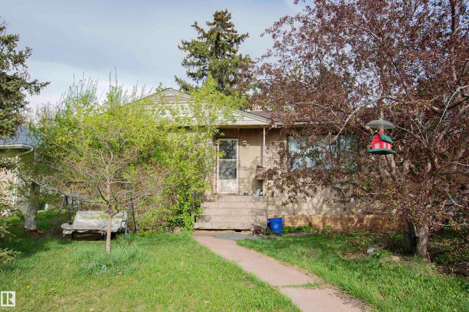 Sold property in Inglewood (Edmonton)