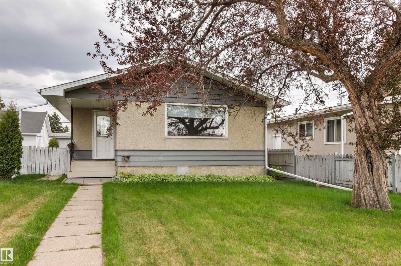 Sold property in Jasper Park