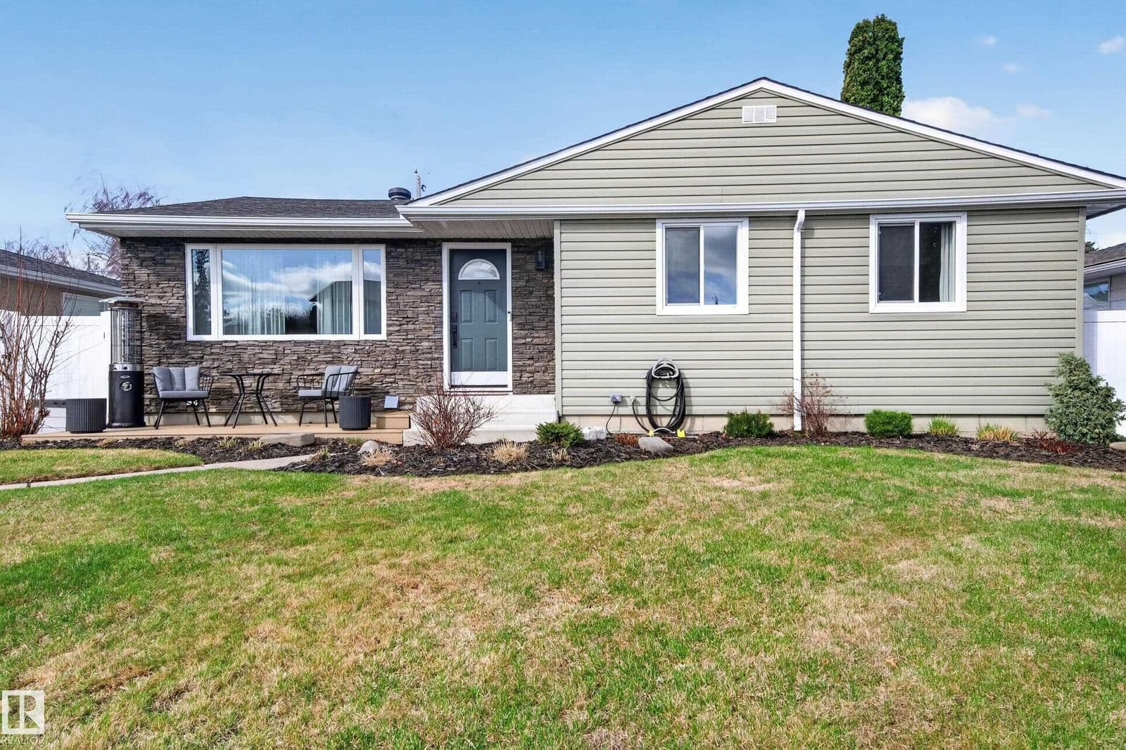 Sold property in Capilano