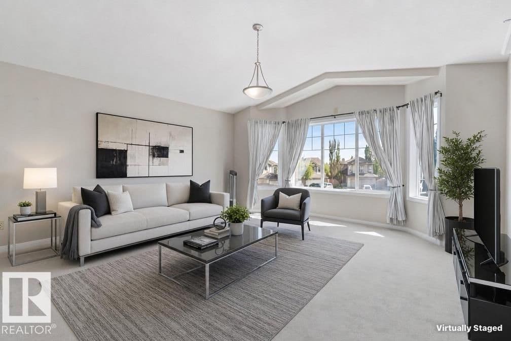 Sold property in Hodgson