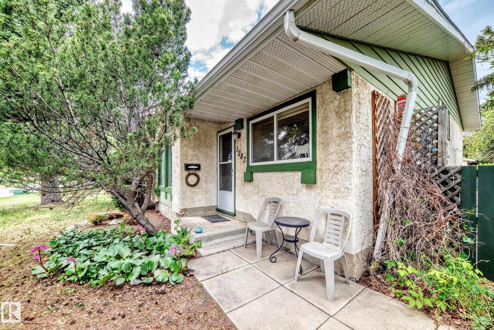 Sold property in Michaels Park